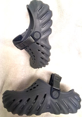 Echo CROCS kid’s child size 9 grey in excellent pre-owned condition