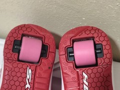 Heelys Roller Skate Shoes Big Kid Sz 4 /5 Pink Low Top Lace Up Pop-Out Wheels