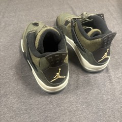 Nike Air Jordan 4 Retro SE Craft Medium Olive GS Size 3.5 FB9928-200