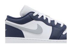 Air Jordan 1 Low GS ‚Midnight Navy Wolf Grey‘ 553560-141