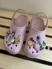 CROCS LILAC CLOGS WITH CHARMS-CARTOON CHARMS SZ C13