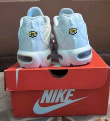 In Box-Nike: Air Max Plus (GS), Lace Up, White/White/Metallic Silver, Size 6Y