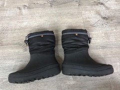 Bogs Classic Snow Shell Boots Black Kids Size 1 Waterproof Pull On 72868-001
