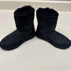 UGG Kids Classic II SHORT Boot 1017703K BLACK size 12