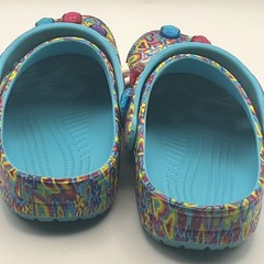 Crocs X Lisa Frank Limited Edition Clogs W/Jibbitz Youth Sz 3 (J3) Womens 5 Aqua