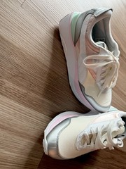 PUMA Unisex Kids Athletic Sneakers Size 8 White Silver Pink Mint Lace Up