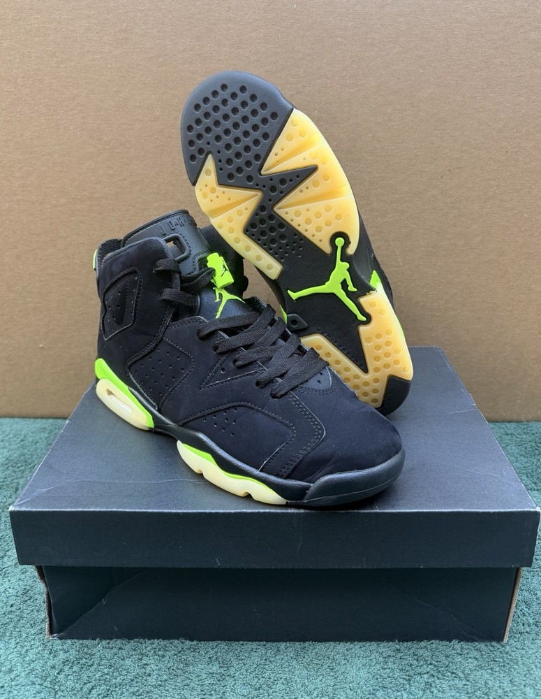 Jordan 6 Retro Electric Green Size 7Y/8.5W Used With OG Box