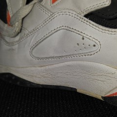 Air Jordan true flight Retro White Black coral Size 6Y Kids