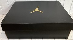 Jordan Max Aura 3 (GS) Black/Medium Blue-White Pink Size 7Y Women’s Size 8.5