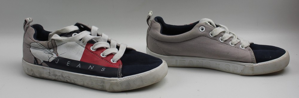 Tommy Jeans Space Jam Flats Shoes Bugs Bunny Size 2