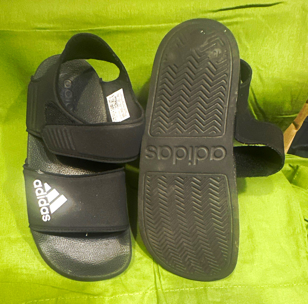 adidas kids Black Slide Sandals Hook & Loop Adjustable Strap Synthetic 13K