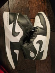 Jordan Air Jordan 1 Mid SE Black/White Leather Mid Top Kids US 8 FB9911-001