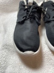 NIKE ROSHE ONE (PS) 749427-021 BLACK/SILVER-WHITE size 3 why? preowned