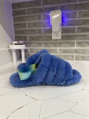 UGG Fluff Yeah Slide Gradient. Big Kids size 6 M. Color Blue.