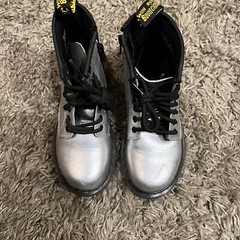 Doc Martens Metallic Silver Pascal Unisex Kids Boots 12us