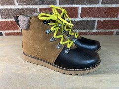 UGG AUSTRALIA HILMAR GRIZZLY LEATHER /SUEDE WATERPROOF BOOTS ( SZ: 4)