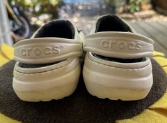 Crocs Classic Lined Clog White Unisex Kids J2 US 2 Slip-On w/ Charms