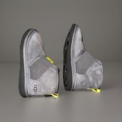 UGG Neumel II Graphic Slip On Boot Big Kid Size 3 Gray