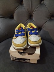 Travis Scott Jordan 1 Low Canary