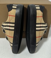 BURBERRY Markham Check Grip-Strap Sneaker Z5765 Kids Size 33 / 2 US