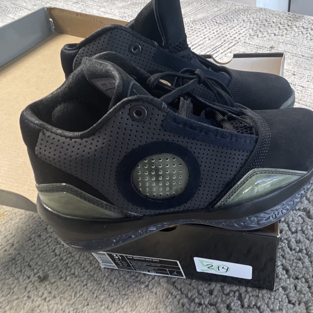 Jordan Air Jordan 2010 (GS) Black Dark Charcoal Sneaker Size 3.5Y