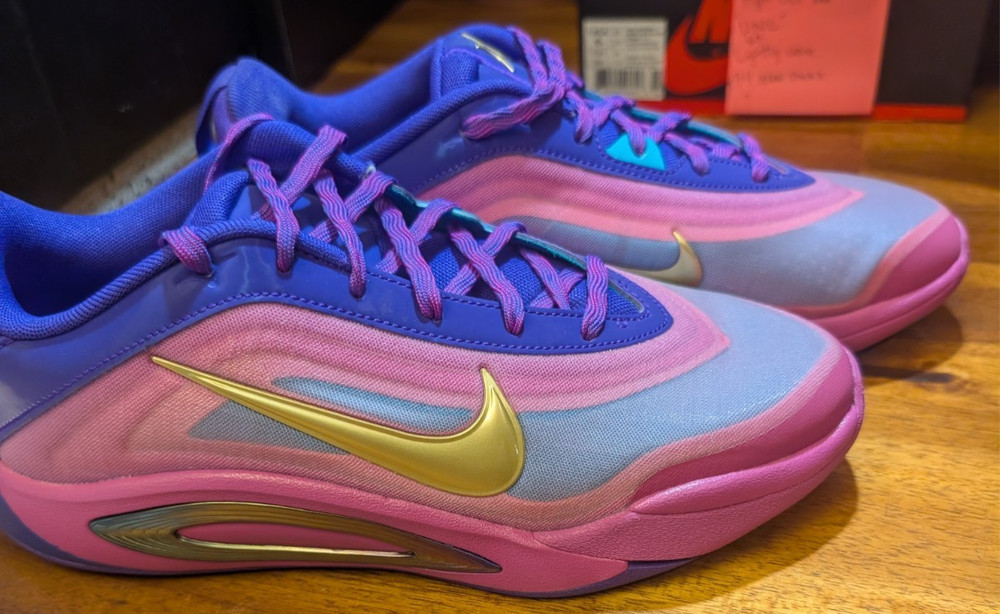 Size 6Y – Nike A’One Unapologetic