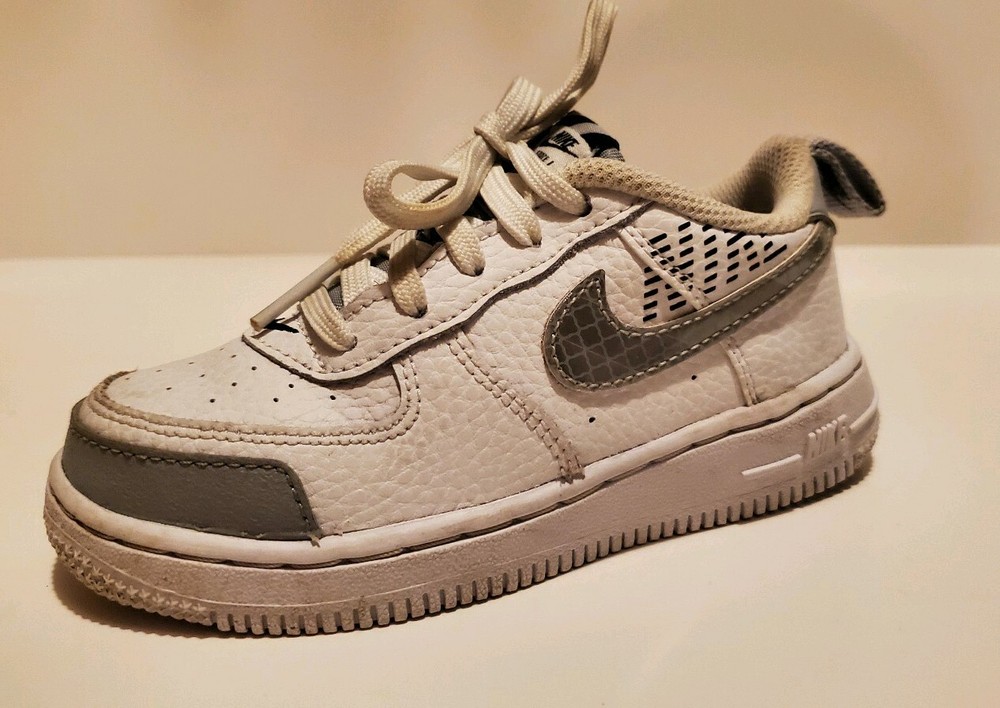 Nike Air Force 1 child kid sz 9 white gray silver basketball shoes