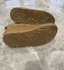 Kids UGG Neumel II Boot Chestnut Size 3