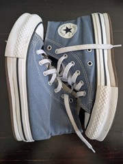 Size 2.5 US Youth. Denim Blue Chuck Taylor All Star Platform