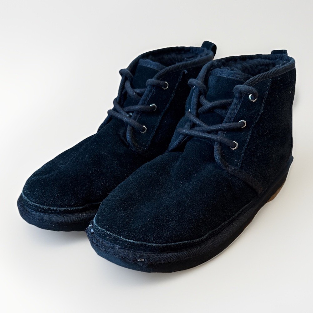 UGG Neumel II Boot Suede 1017320K Black Unisex /Boys Sz 5 EU 37