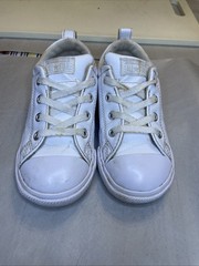 White Leather Low Top Converse Childs Kids 10 Small Summer Beach Clean Girl
