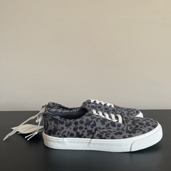 Old Navy Kids 4 Easy Pull On Sneakers Gray Leopard Jersey Knit Elastic Lace