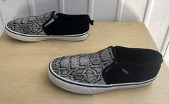 Vans Classic Snake Skin Canvas Suede Black & White Slip on Shoes Size 5.5 Missy