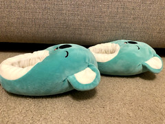 ORIGINAL SQUISHMALLOWS KEVIN THE KOALA SLIPPERS PLUSH SHOES (YOUTH SIZE 2/3)