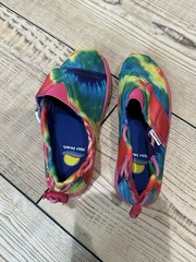 Maui Island Kids Shoes Size 9m