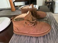 UGG Neumel II Unisex Kid Chukka Boot, Size 6 -Camel (1017320K)