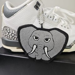 Size 4.5Y / 6W – Nike Air Jordan 3 Retro Hide N‘ Seek White Cement DX6665-100