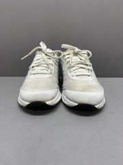 Kids Nike Air Max Invigor athletic shoes white and wolf gray Size 13.5c