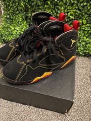 1Y – Jordan 7 Retro (PS) Black/Citrus-Varsity Ref