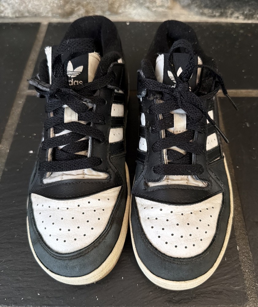 Adidas Forum Low BLACK WHITE Leather Sneakers Unisex Kids Lace Up SZ 3