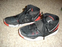 Nike Kyrie Irving VI 6 red/black basketball shoes 7Y worn indoors a couple times