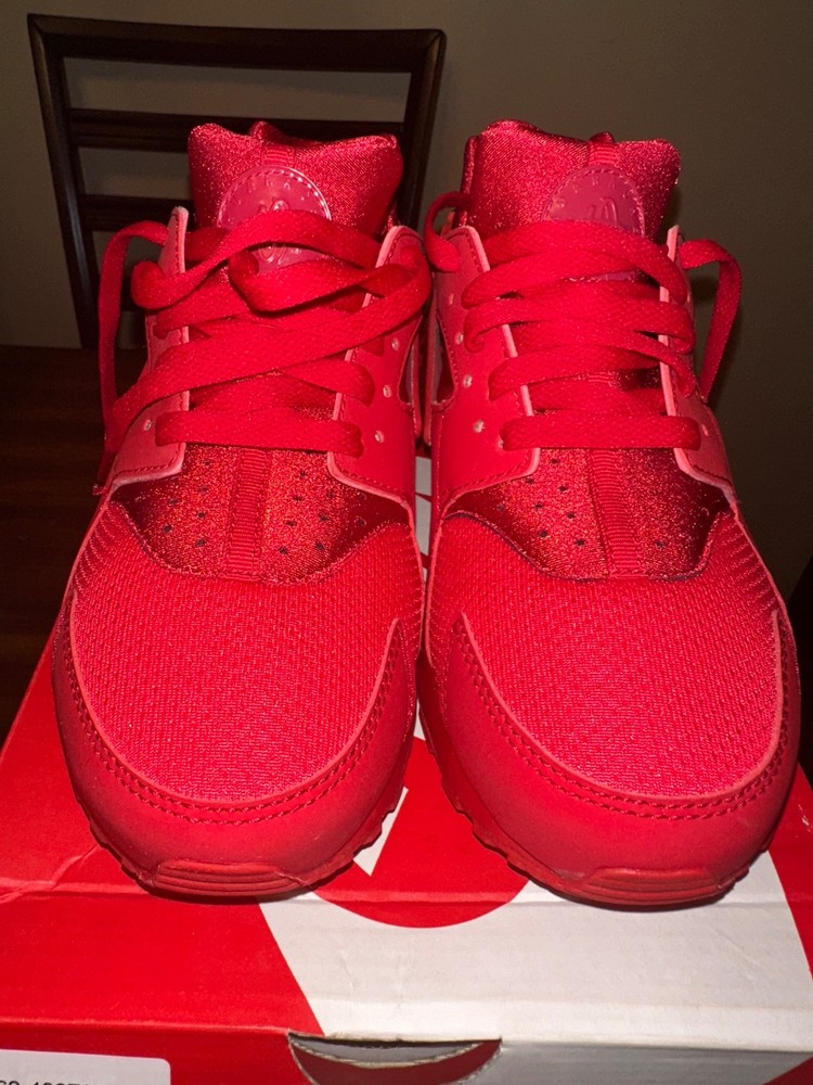 Nike Huarache Run (GS) Size 7Y w/ box -Pre-owned