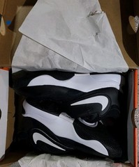 Big Kid’s Nike Team Hustle D 11 Black/White (DV8996 002)