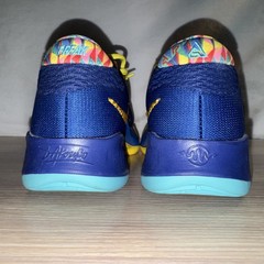 Nike Zoom Freak 4 Kaleidoscope Athletic Shoes Youth 5 Blue Yellow Multicolor