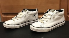 Converse Chuck Taylor All Star Juniors 648582C White Leather Shoes Size 4