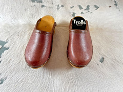Samhall Trolls Clogs 4.75 x 2 in Sweden Doll Clog Wooden Slip On Brown