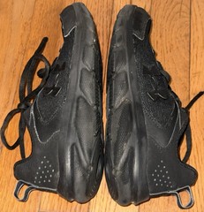 Under Armour Youth Size 5Y Assert 9 Black Running Shoes