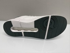On Cloud The Roger Youth White/Olive * 3YG10031528 * Youth 5