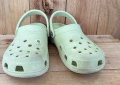 Kid’s Crocs Clogs Mint Green size J 6 Comfort Water Camping Athleisure