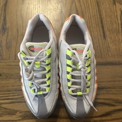 Nike Airmax 95 GS Vast Grey Volt Orange Neon Yellow 905348-019 Sz 4.5Y Womens 6